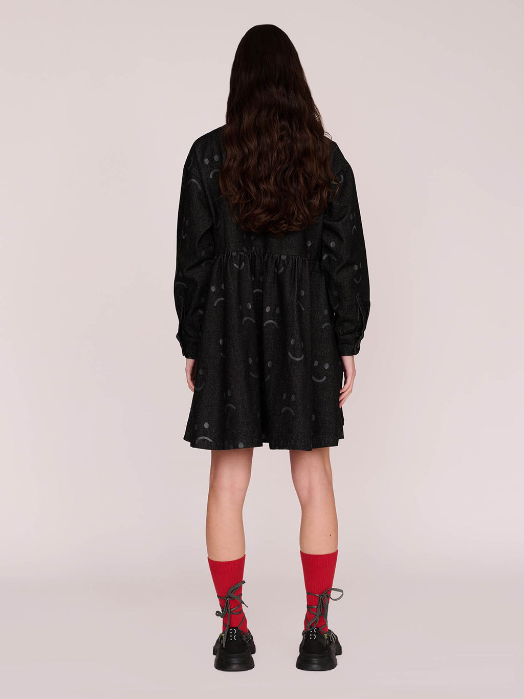 model:Molly wears size S and is 5’ 7”