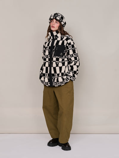 model:Molly wears size S and is 5’ 7”