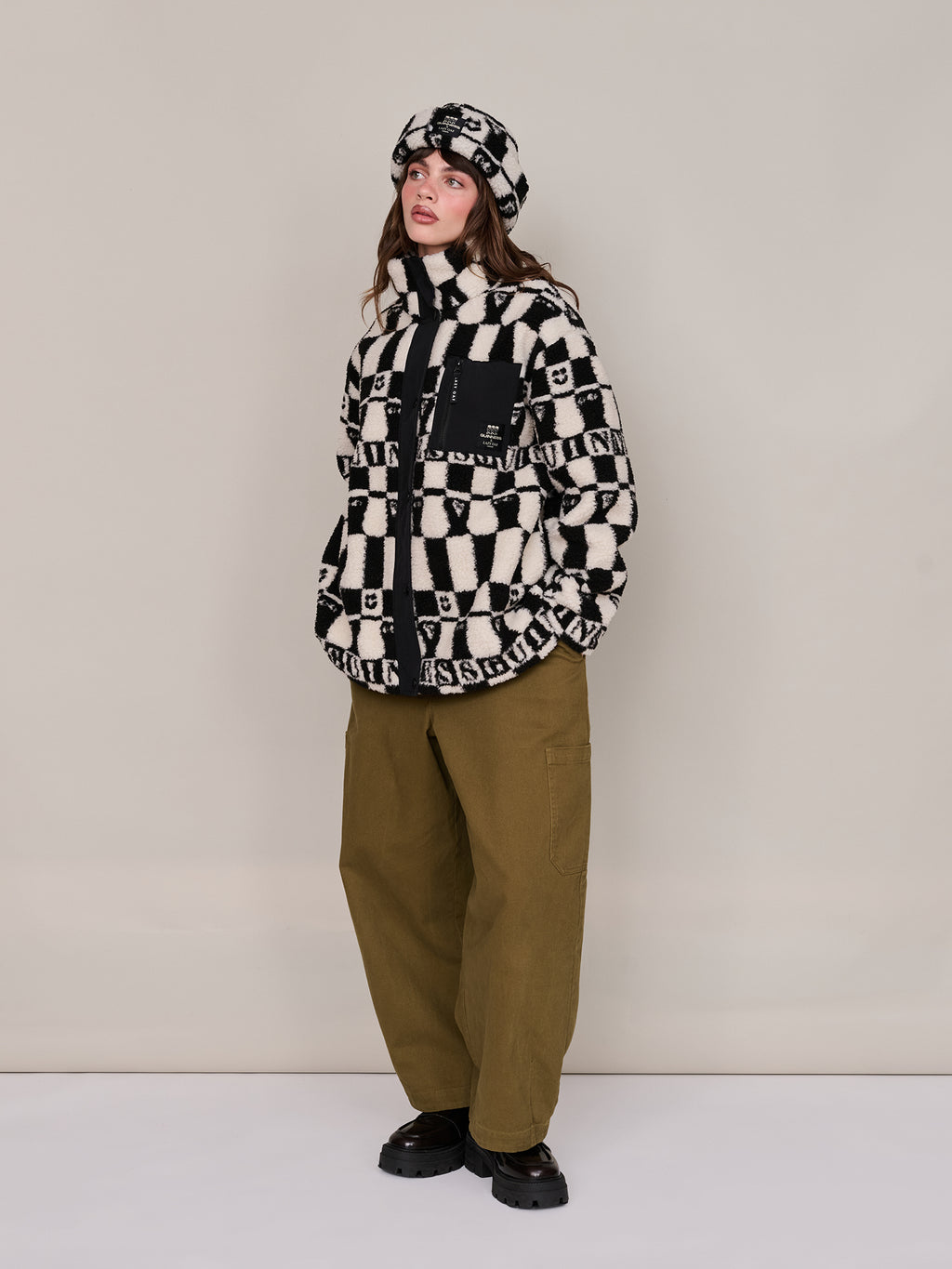 model:Molly wears size S and is 5’ 7”