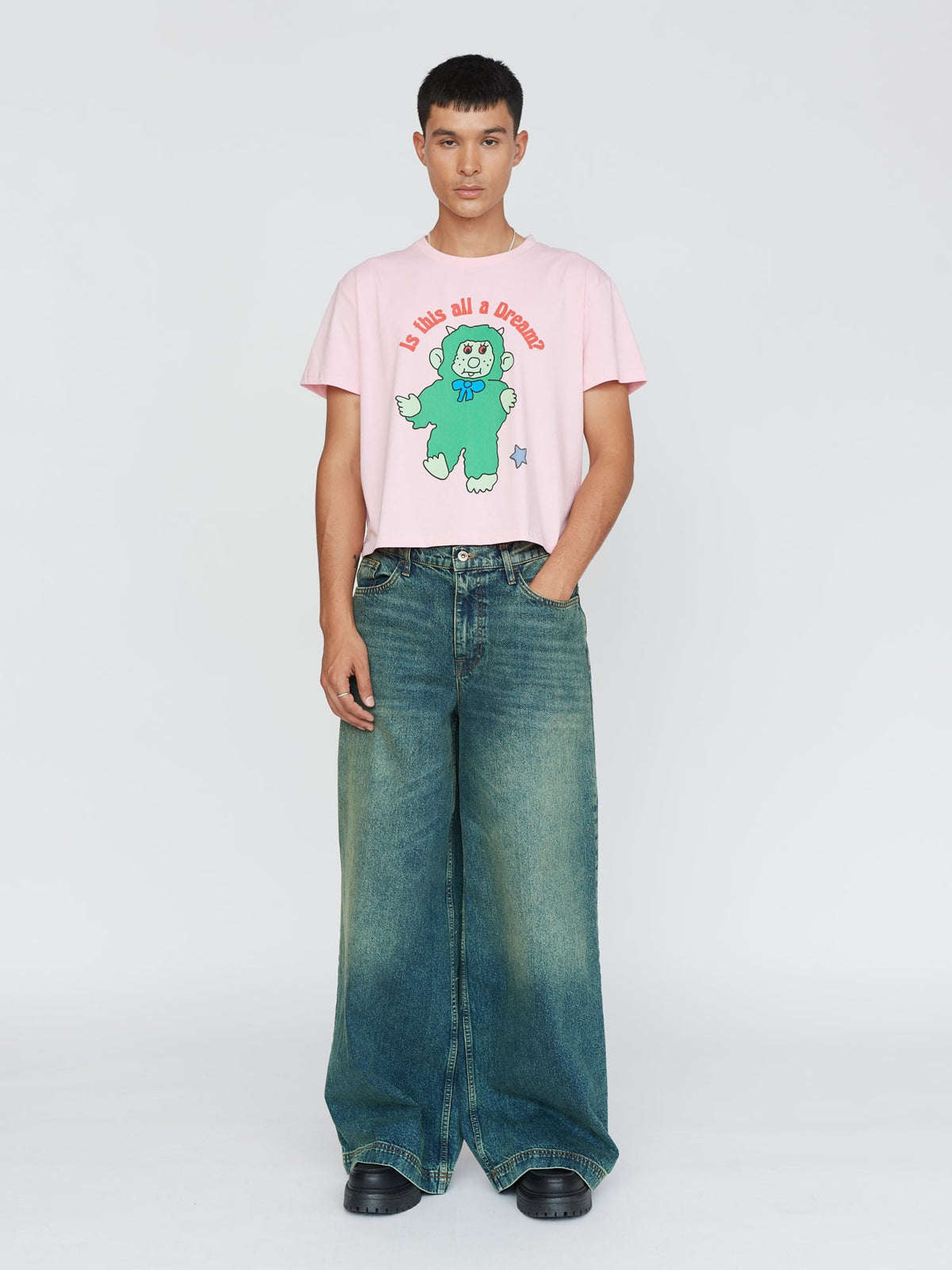 Collection-men-landing, collection-men-new-in-1,collection-mens-t-shirts, model:Noah wears size XXL and is 6’0”