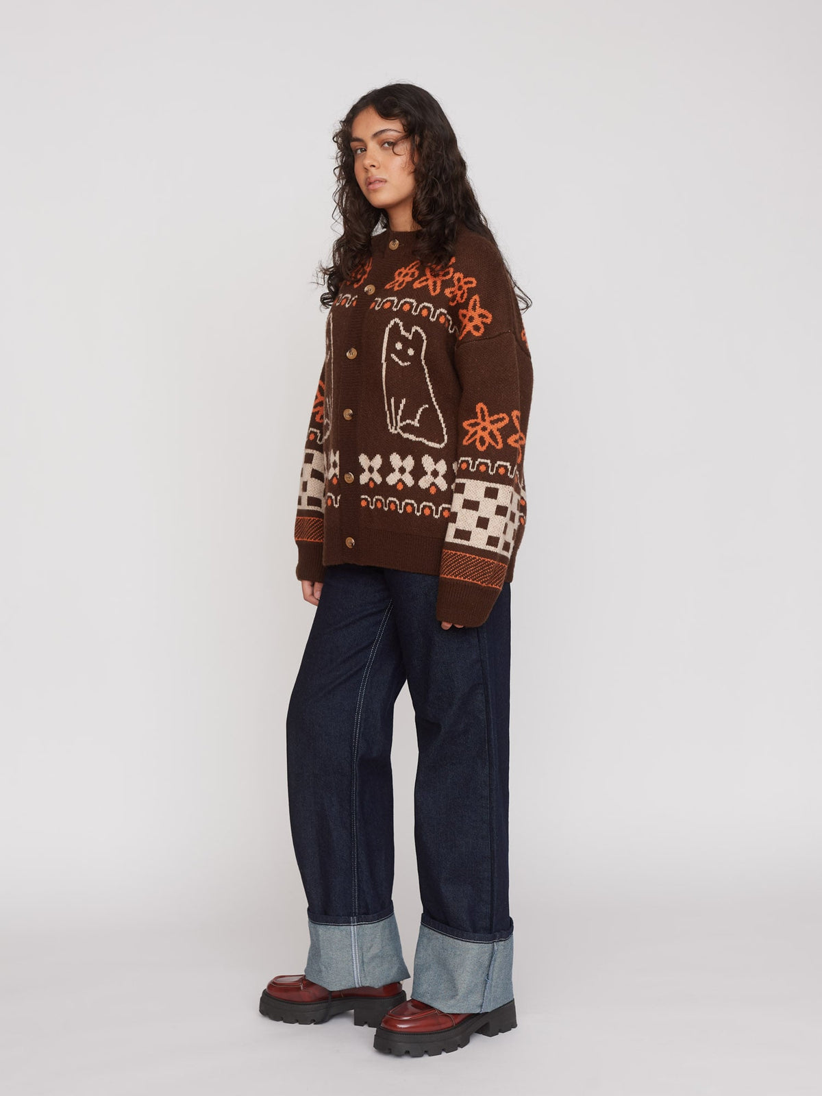 model:Tosca wears size S and is 5’8”