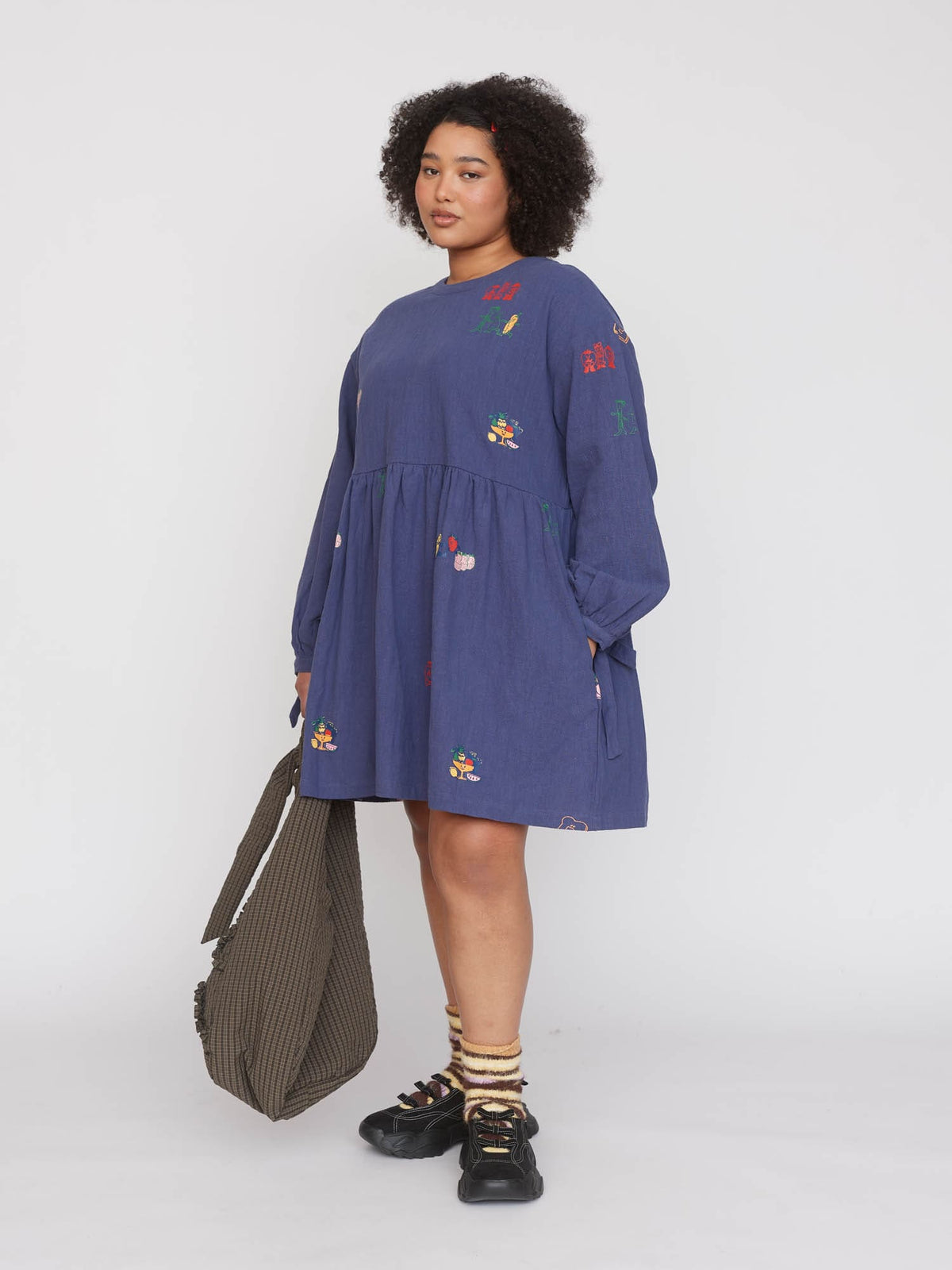 model:Zaynab wears size XXL and is 5’8”, collection-womens-dresses