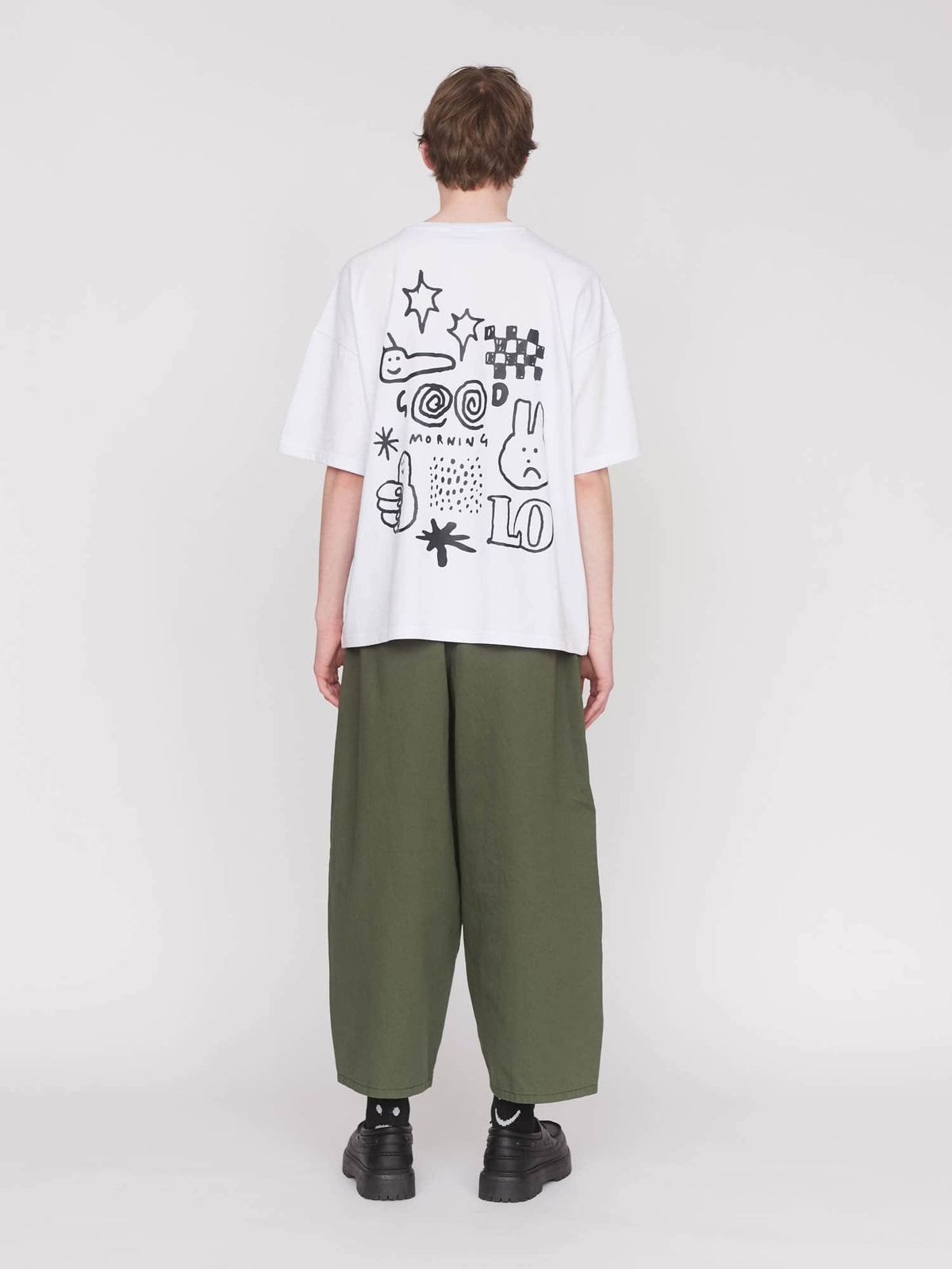 model:Harry wears size L and is 6’2”
