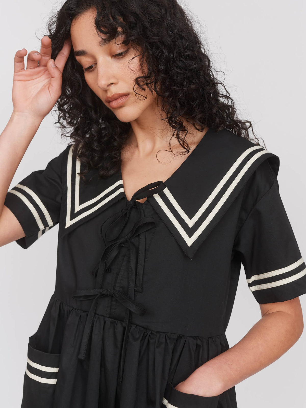 model:Seren wears size S and is 5’8”