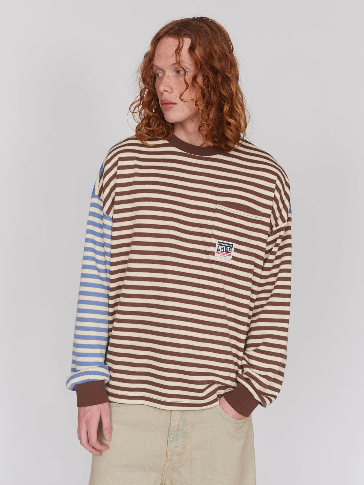 model:Archie wears size S and is 6’1”
