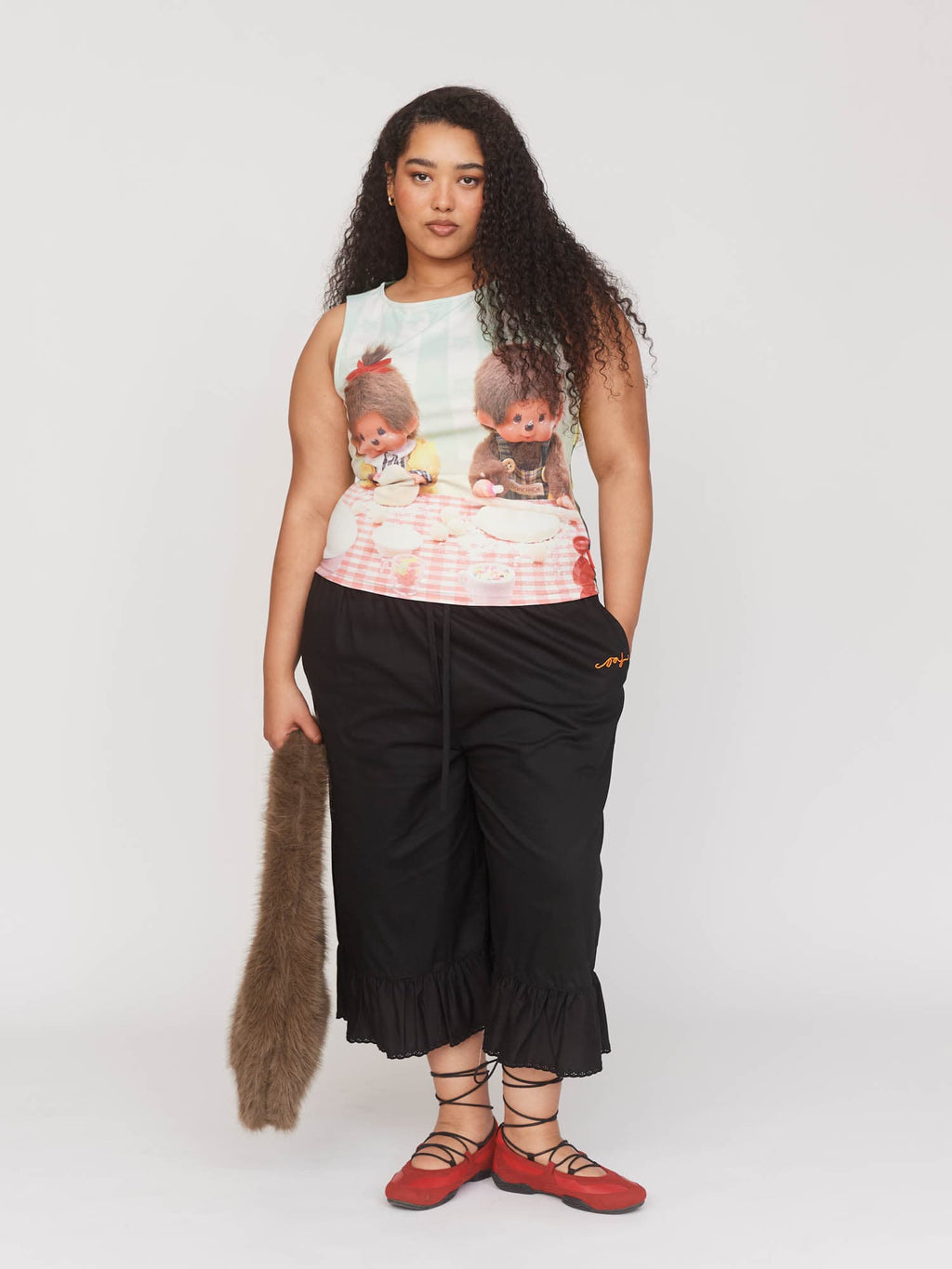 collection-curve, model:Zaynab wears size XXL and is 5’8”