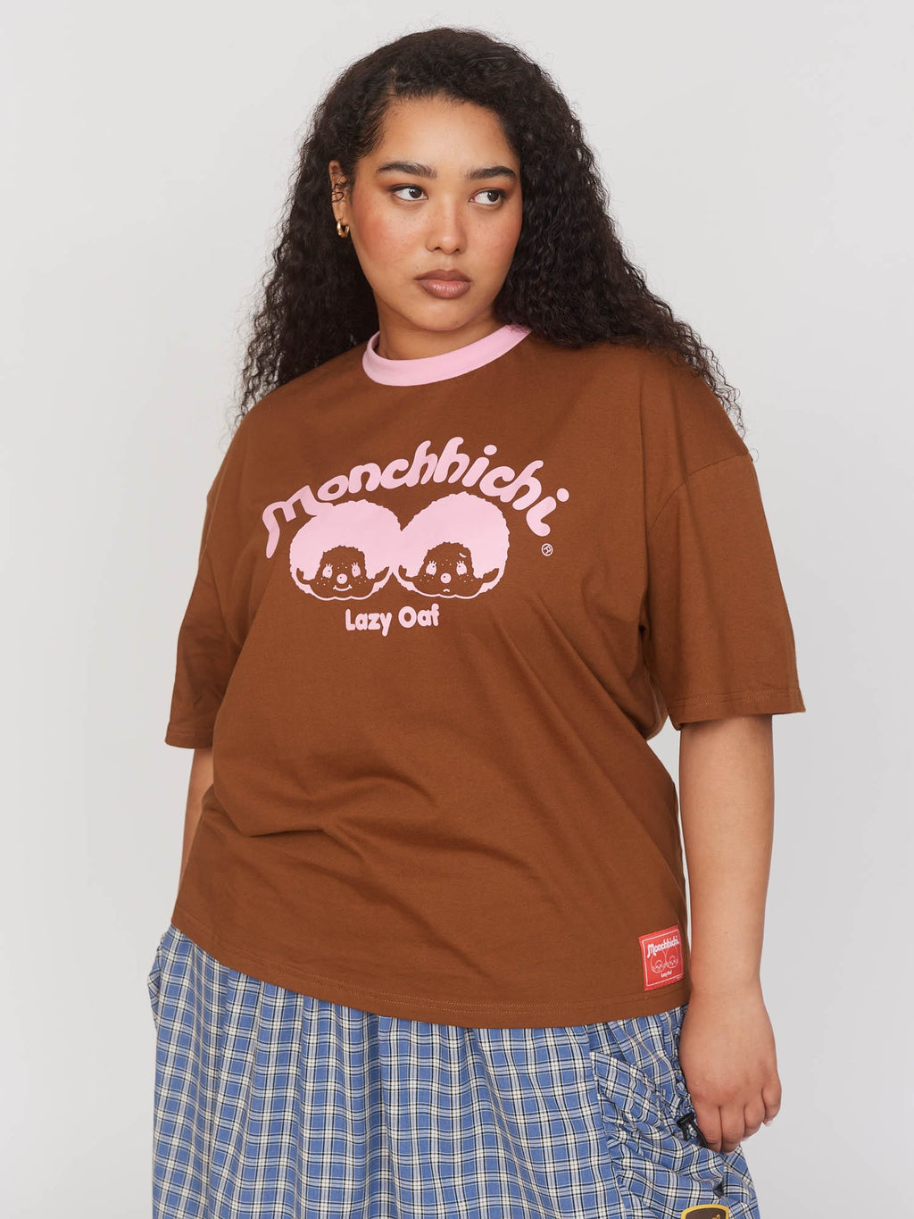 model:Zaynab wears size XXL and is 5’8”