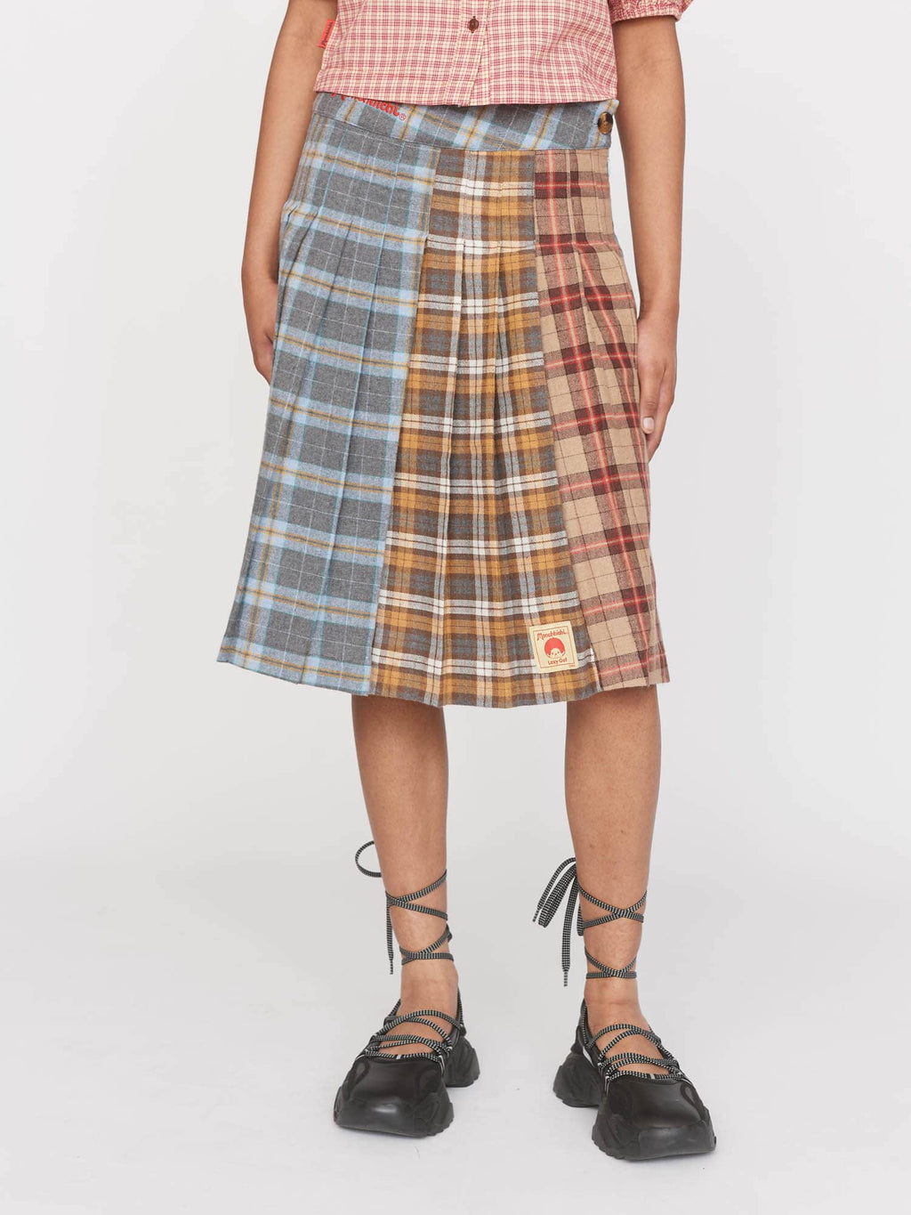 model:Kerethika wears size 8 and is 5’ 7”, ollection-women-landing, collection-women-new-in-1,