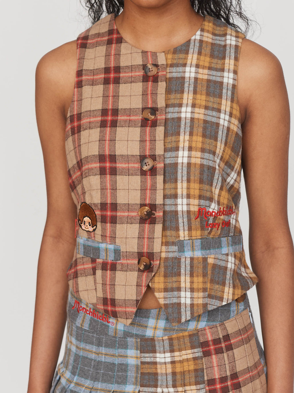 model:Kerethika wears size S and is 5’ 7”