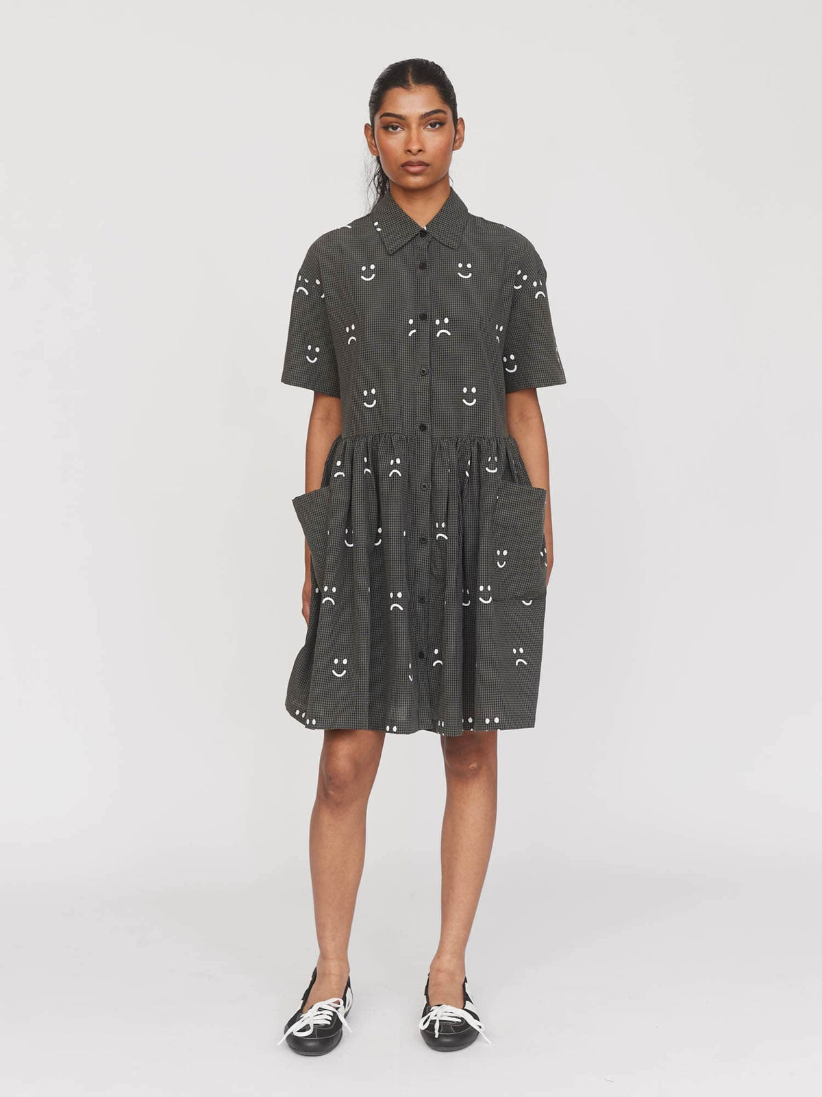 Collection-women-landing, collection-women-new-in-1, collection-womens-dresses, model:Kerethika wears size 8 and is 5’ 7”
