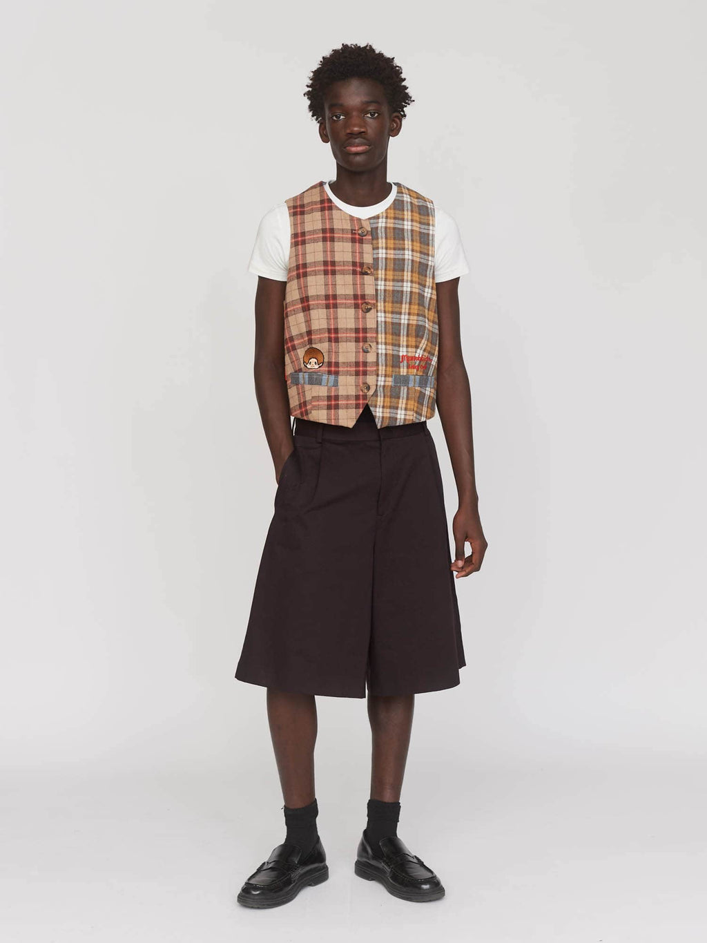 model:Elhadj wears size XXL and is 6’1”