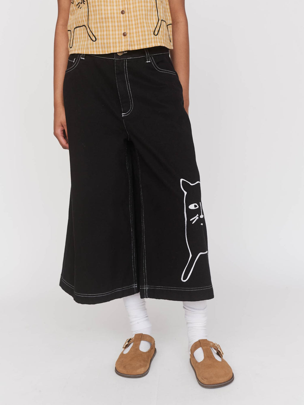 collection-womens-trousers, model:Kerethika wears size 8 and is 5’ 7”,collection-summer-shop