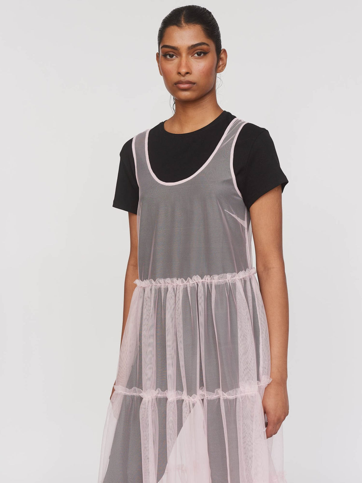 model:Kerethika wears size S and is 5’ 7”