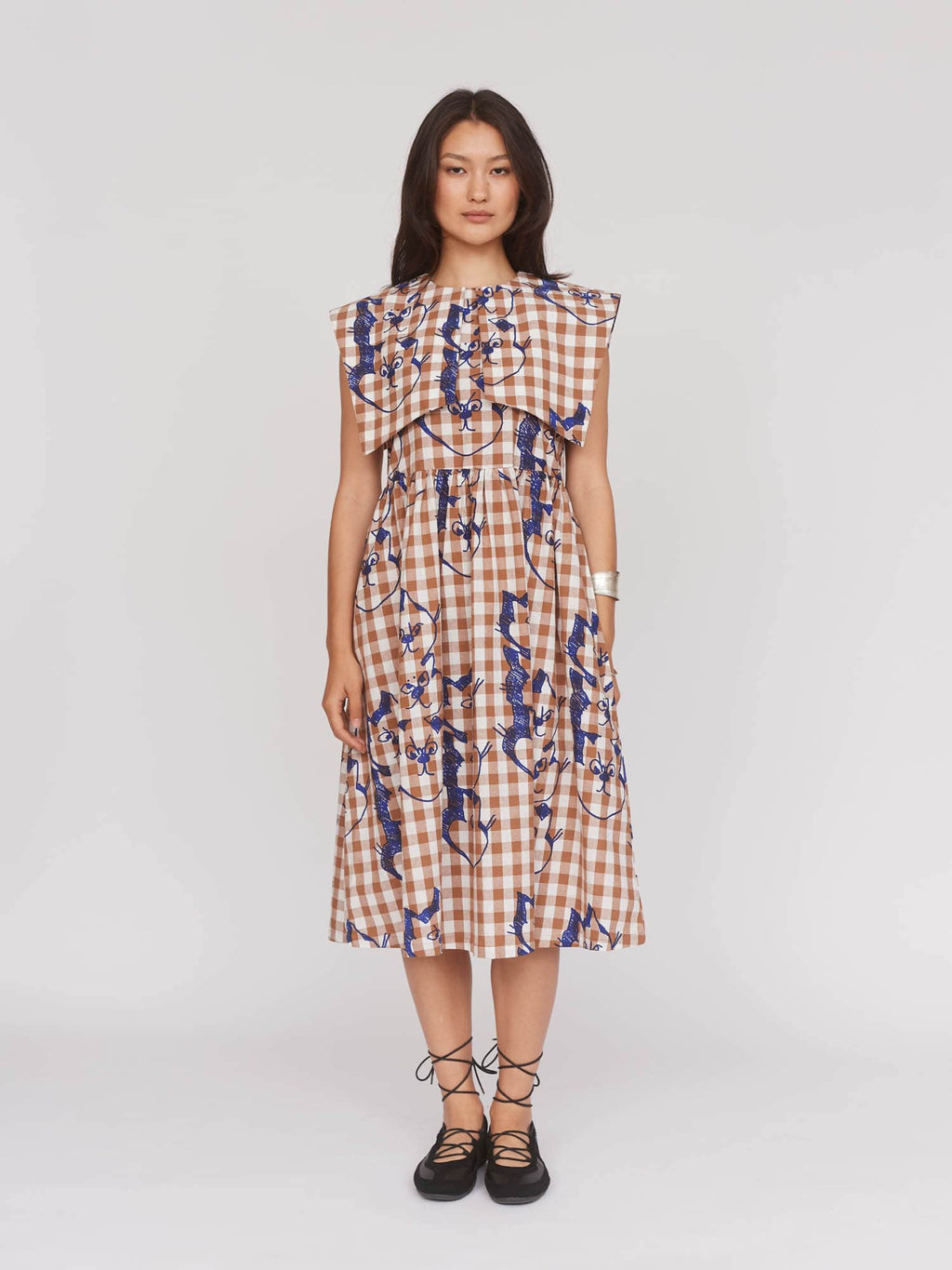 Collection-women-landing, collection-women-new-in-1, collection-womens-dresses, model:Aira wears size S and is 5’9”
