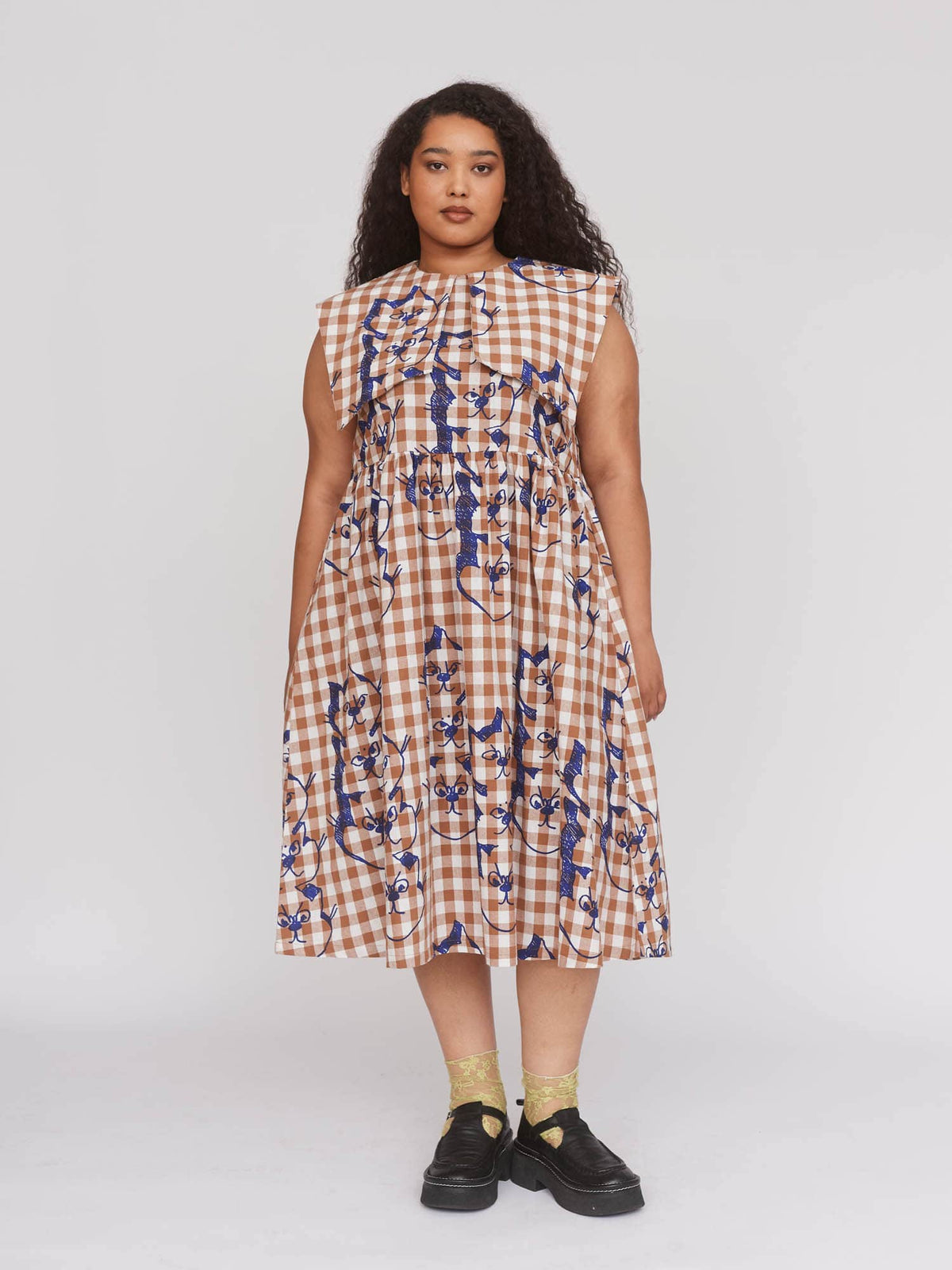 collection-curve, model:Zaynab wears size XXL and is 5’8”