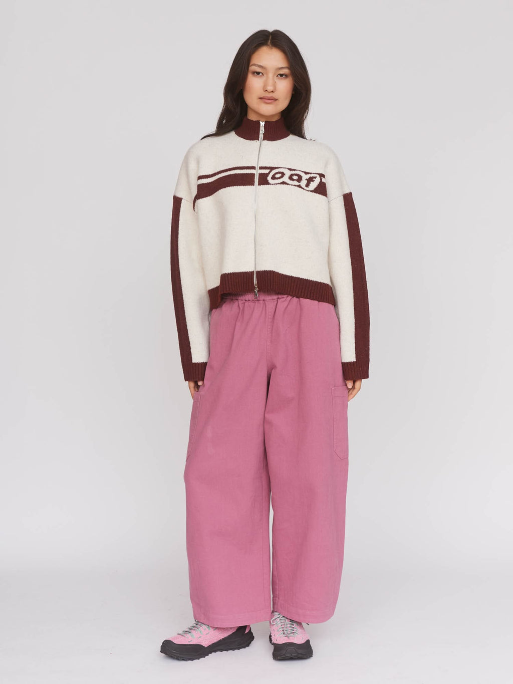 model:Aira wears size S and is 5’9”