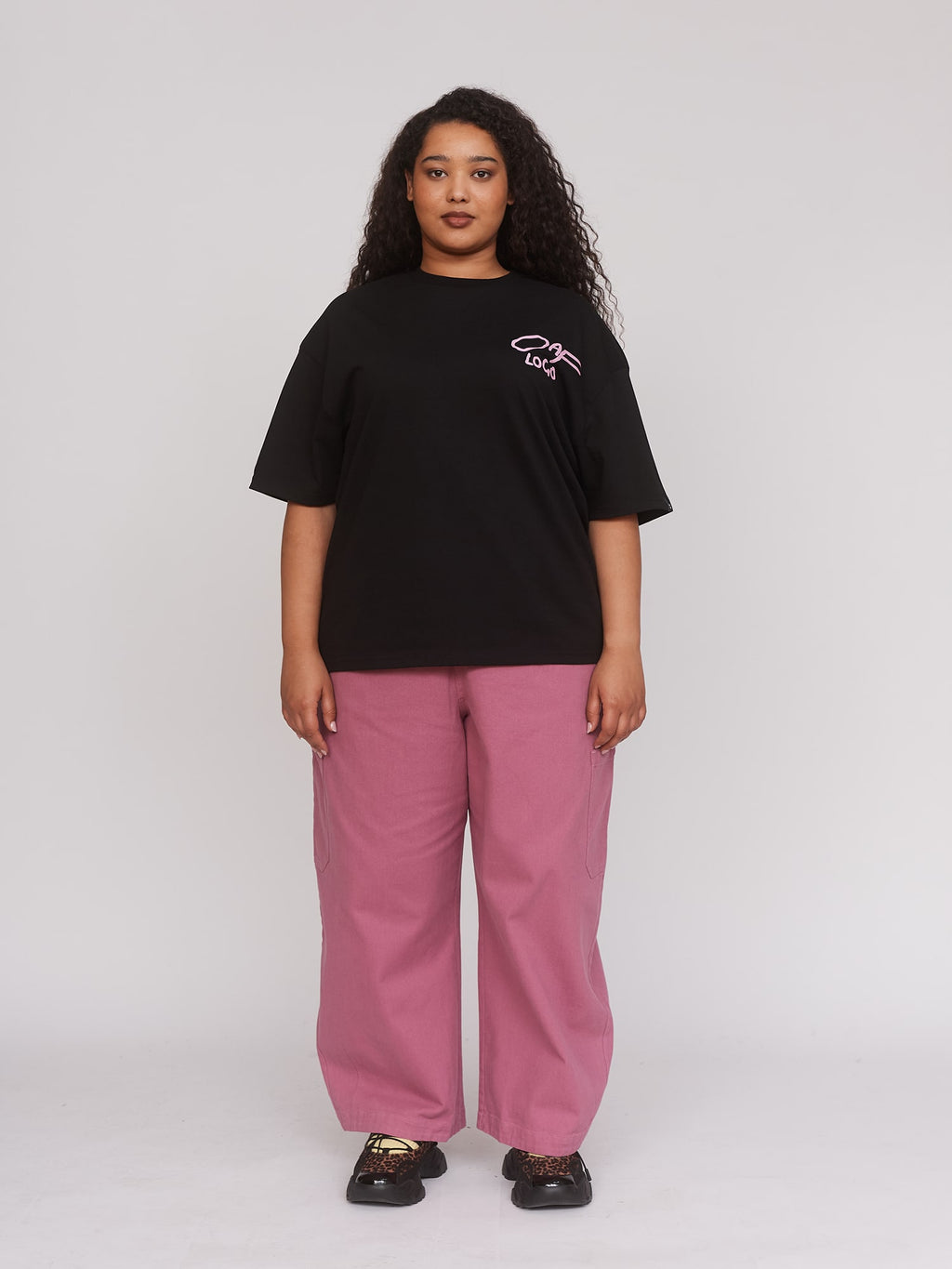 collection-curve, model:Zaynab wears size XXL and is 5’8”