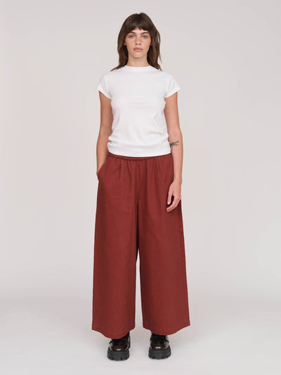 Collection-women-landing, collection-women-new-in-1, collection-womens-trousers, model:Molly wears size S and is 5’7”