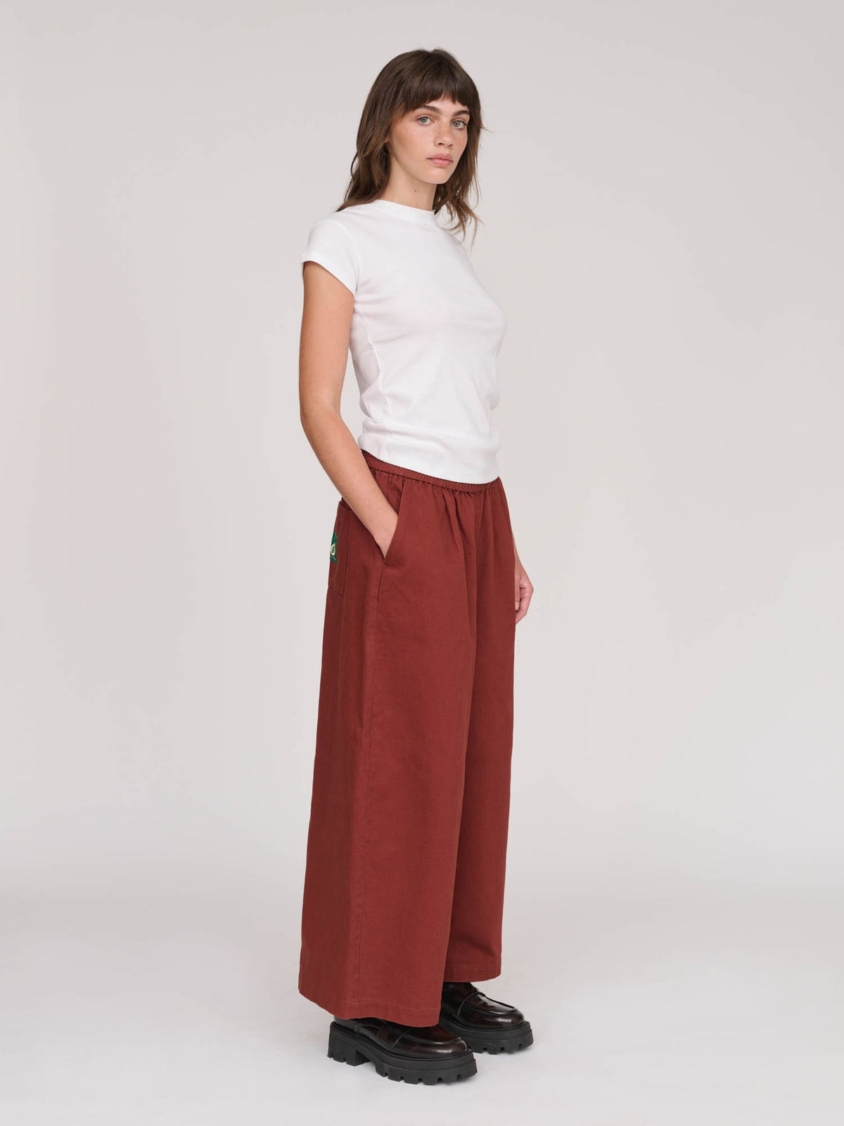 model:Molly wears size S and is 5’7”