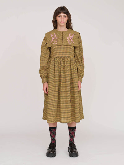 Collection-women-landing, collection-women-new-in-1, collection-womens-dresses, model:Molly wears size S and is 5’ 7”