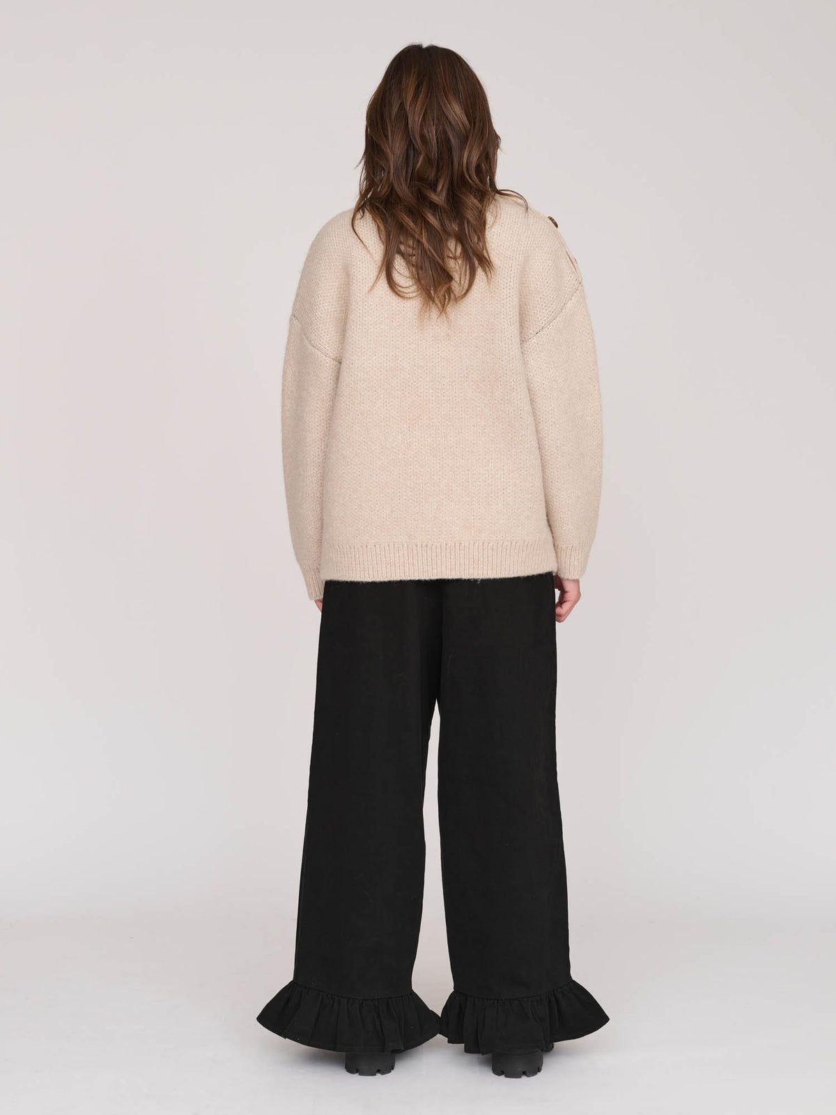 model:Molly wears size S and is 5’ 7”