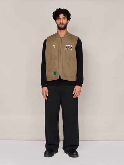 model:Ali wears size L and is 6’1”