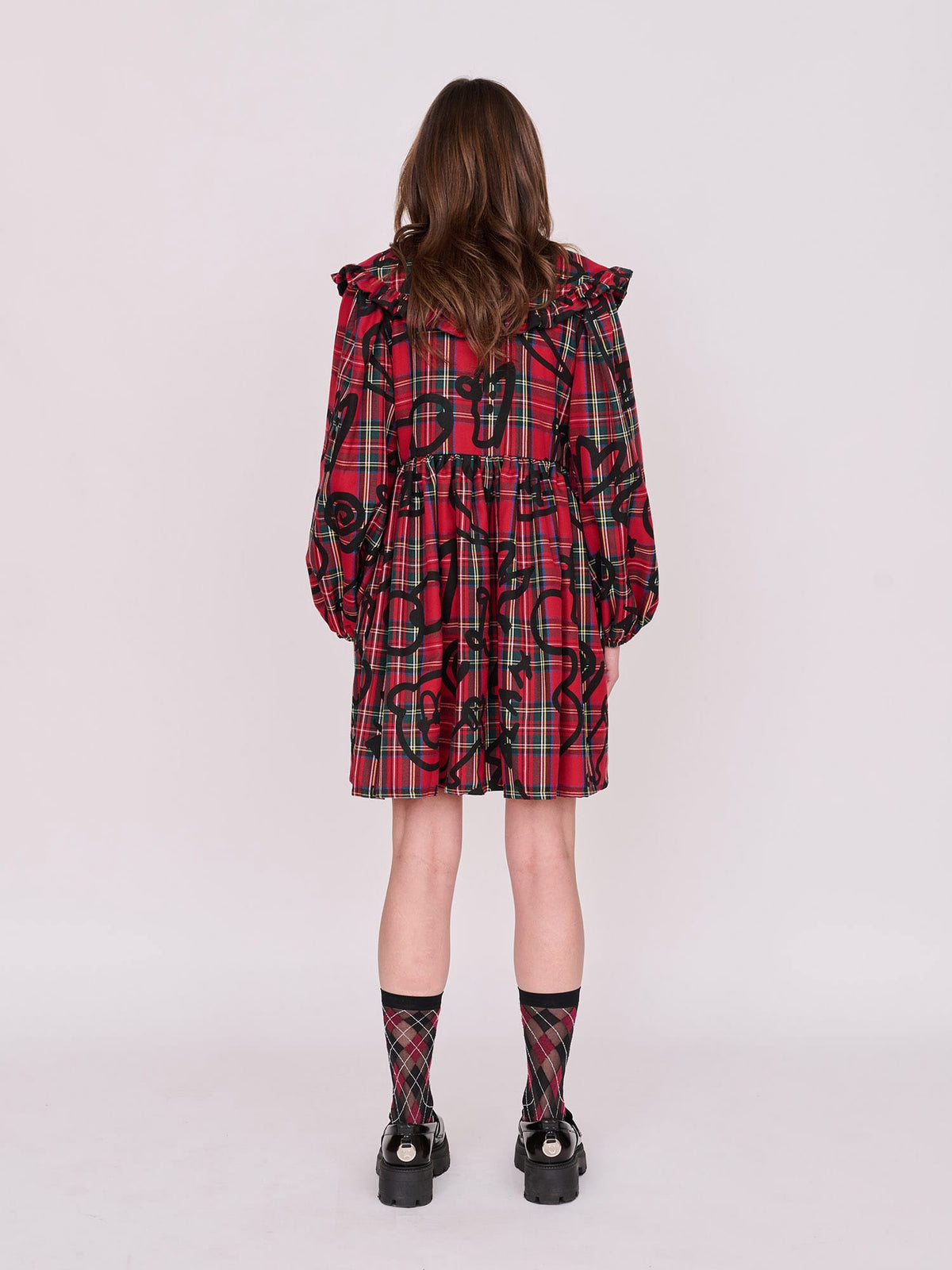 model:Molly wears size 8 and is 5’ 7”
