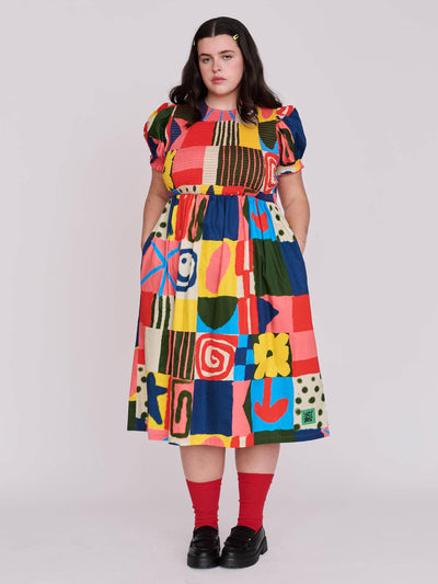 collection-curve, model:Bella wears size 18 and is 5’10” 