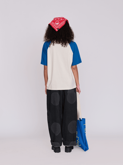 model:Florence wears size S and is 5’6”