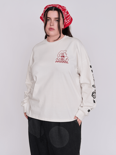 collection-curve, model:Bella wears size XXL and is 5’10”