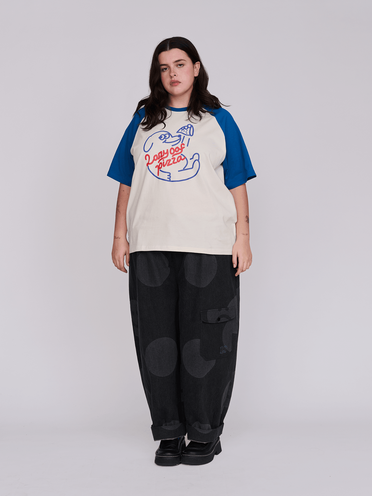 model:Bella wears size XXL and is 5’10”