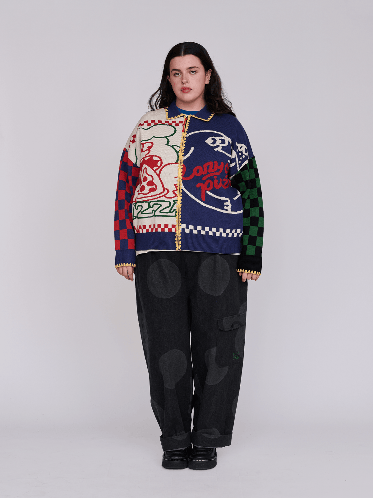 model:Bella wears size XXL and is 5’10”