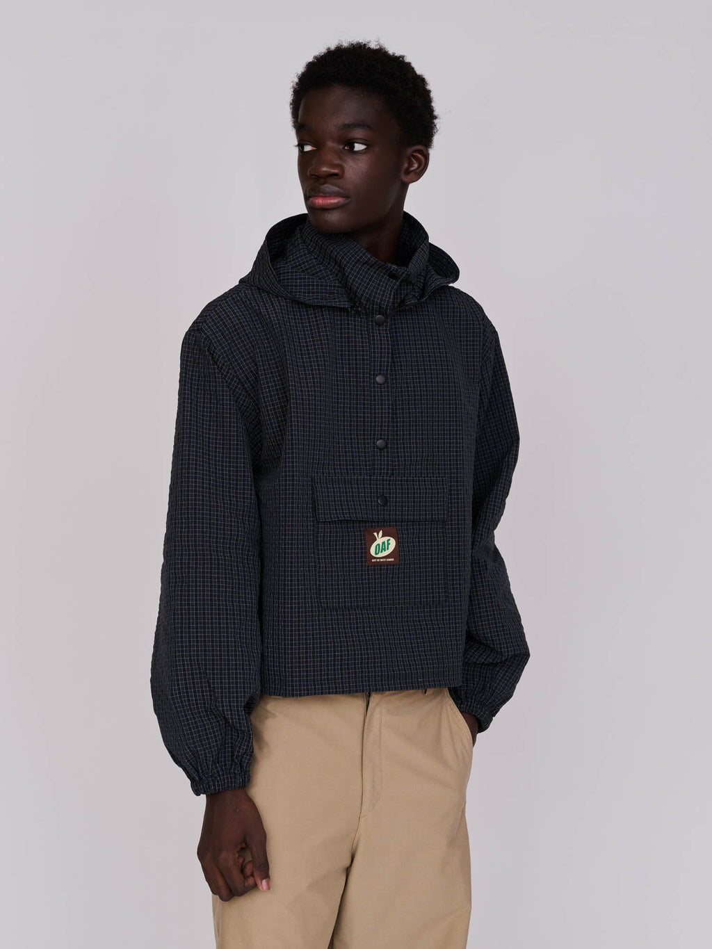 model:Elhadj wears size S and is 6’1”