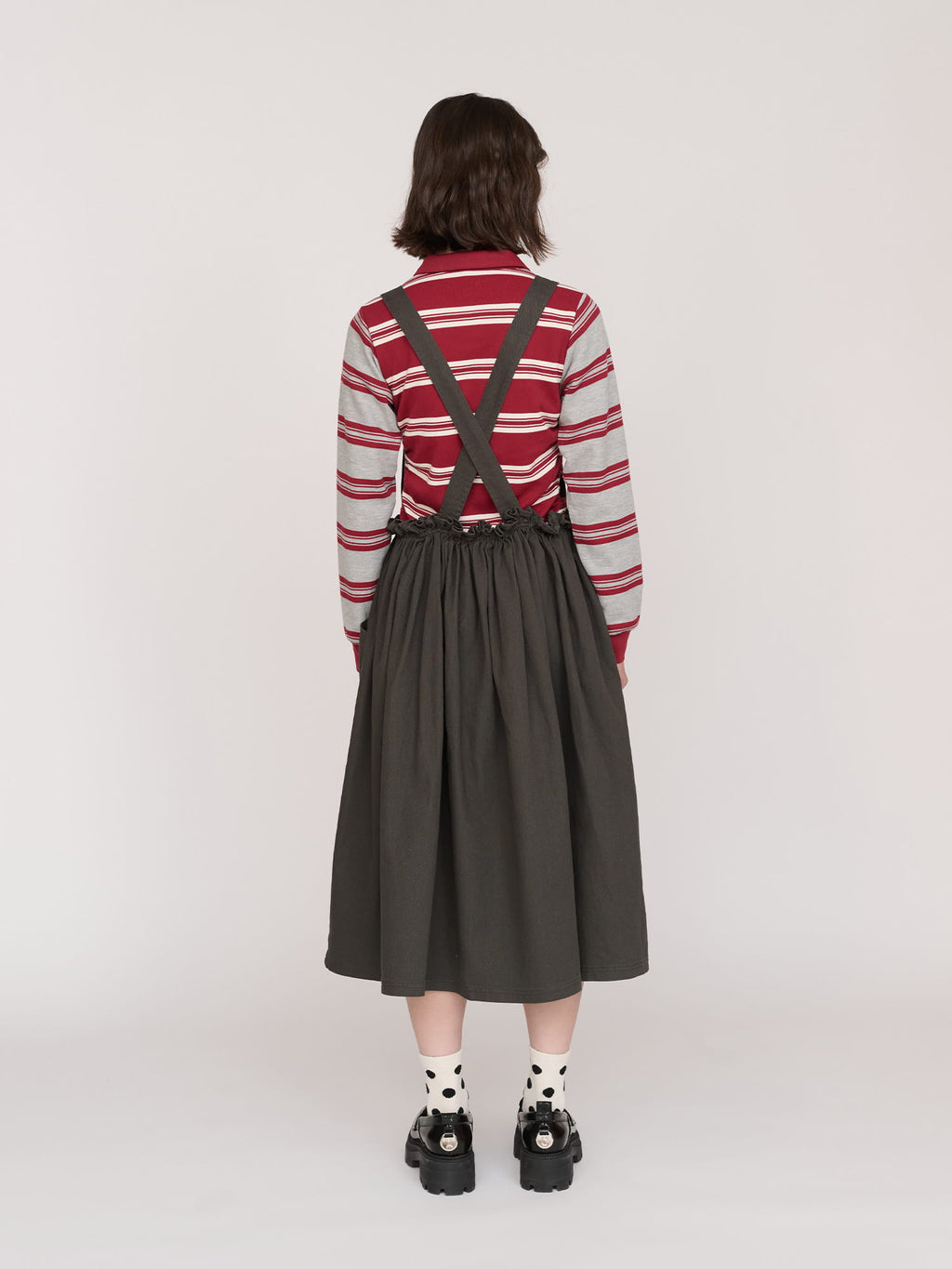 model:Jess wears size S and is 5’7”