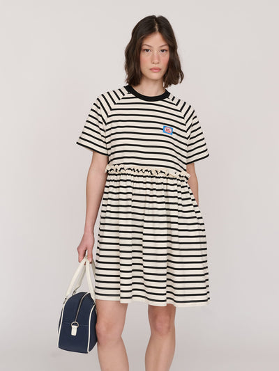 model:Jess wears size S and is 5’7”