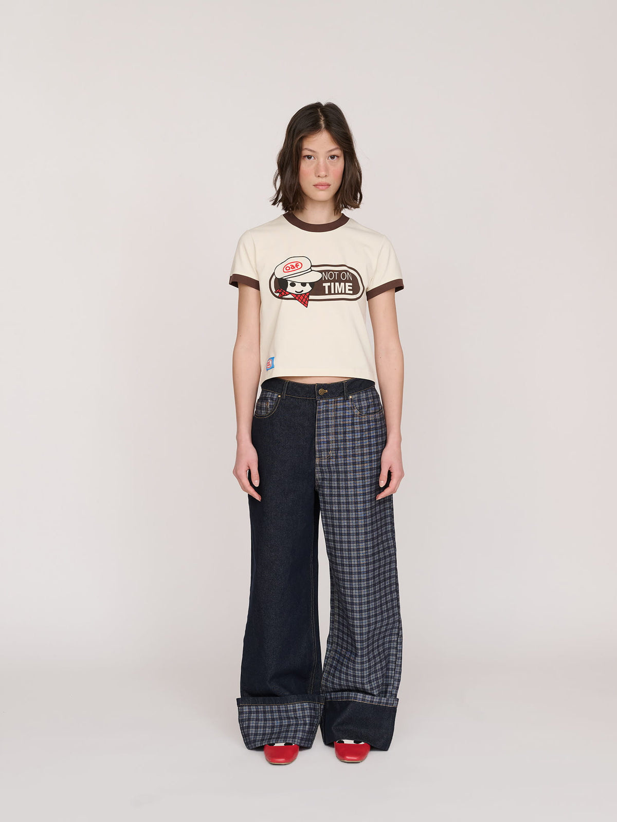 model:Jess wears size 26" and is 5’7”, 