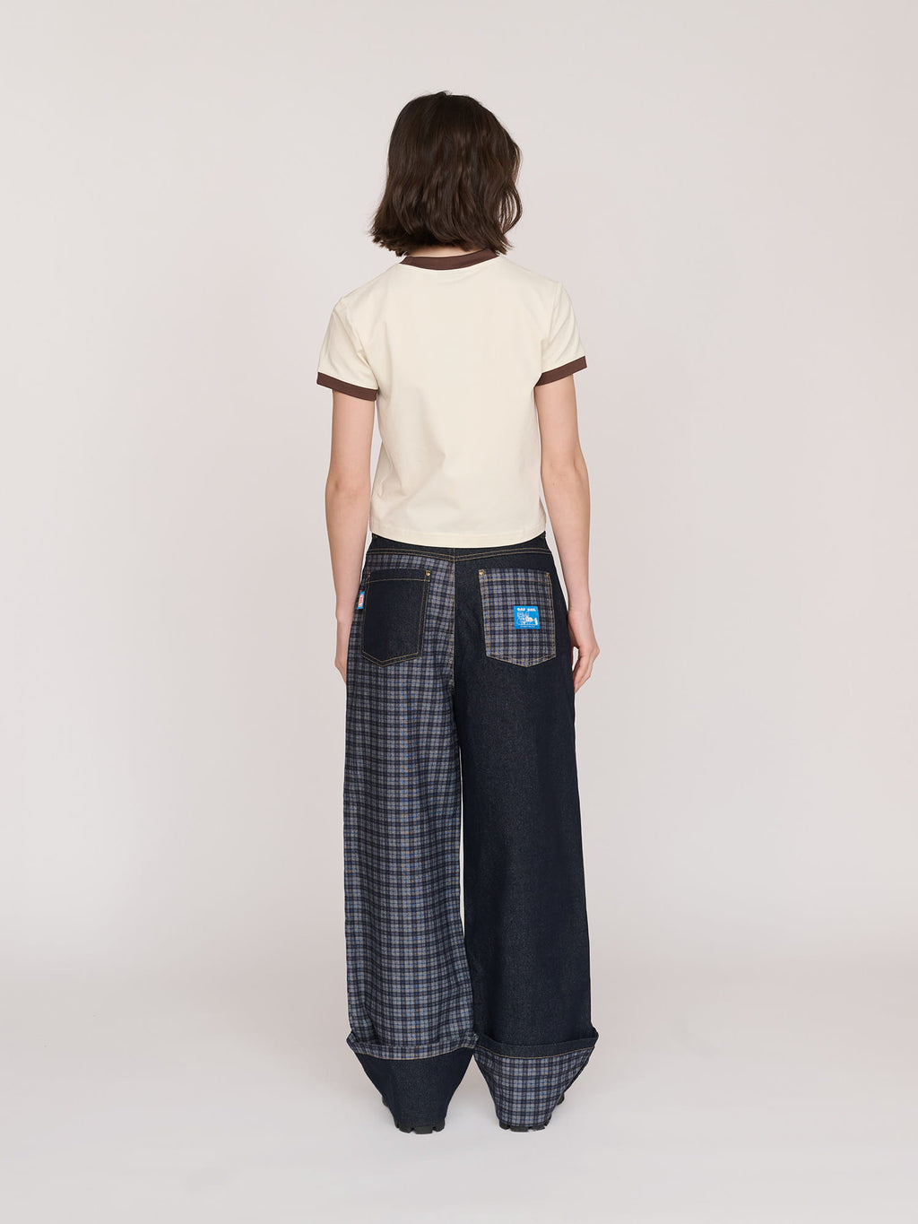 model:Jess wears size S and is 5’7”