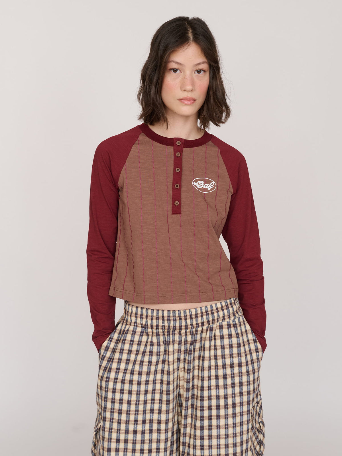 model:Jess wears size S and is 5’7”