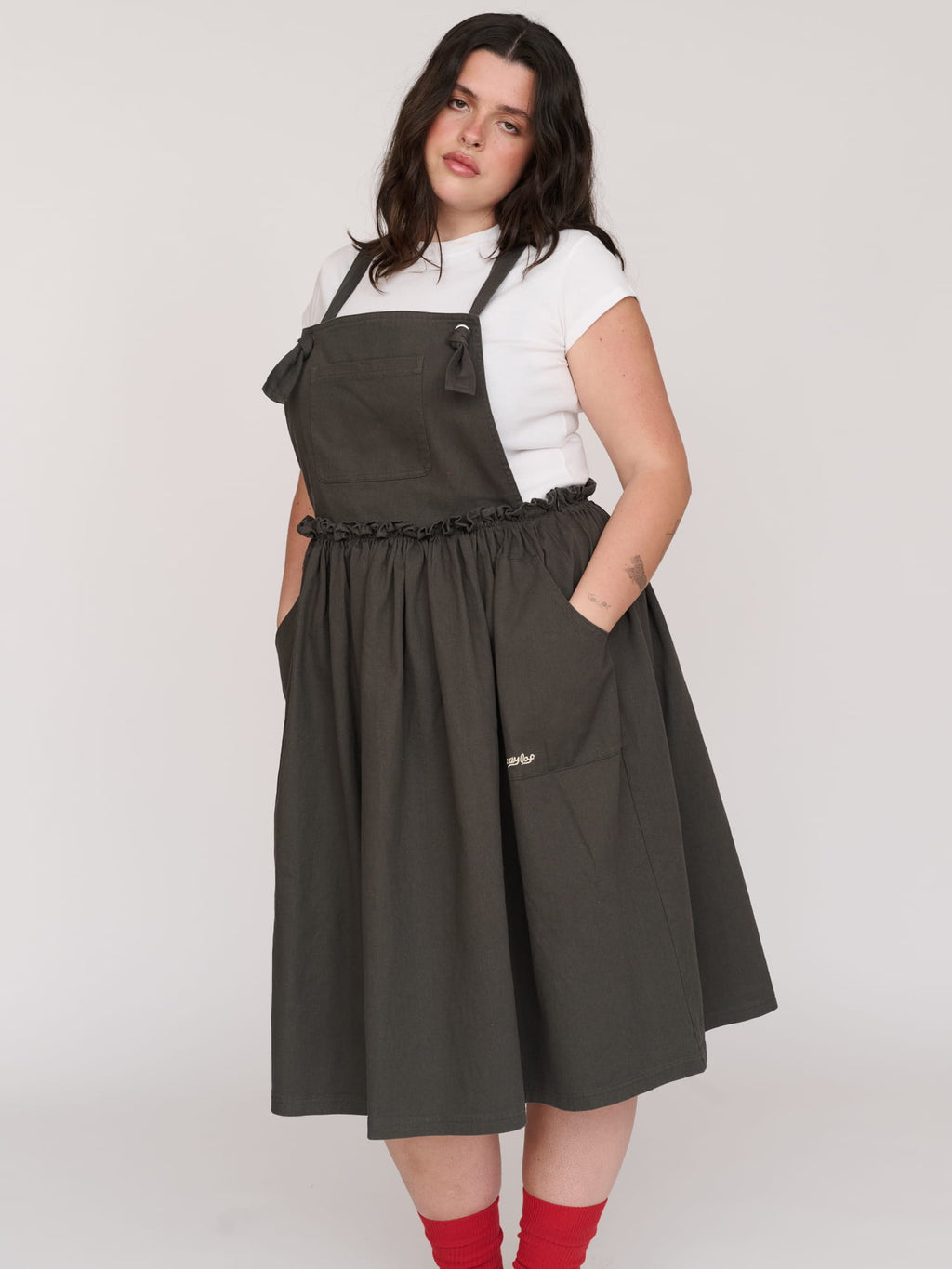 model:Bella wears size XXL and is 5’10”