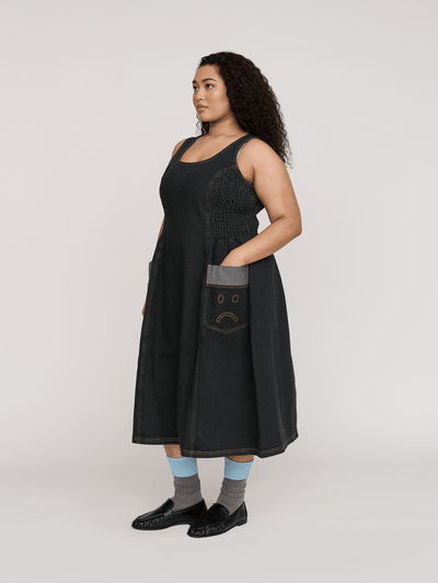 model:Zaynab wears size XXL and is 5’8”