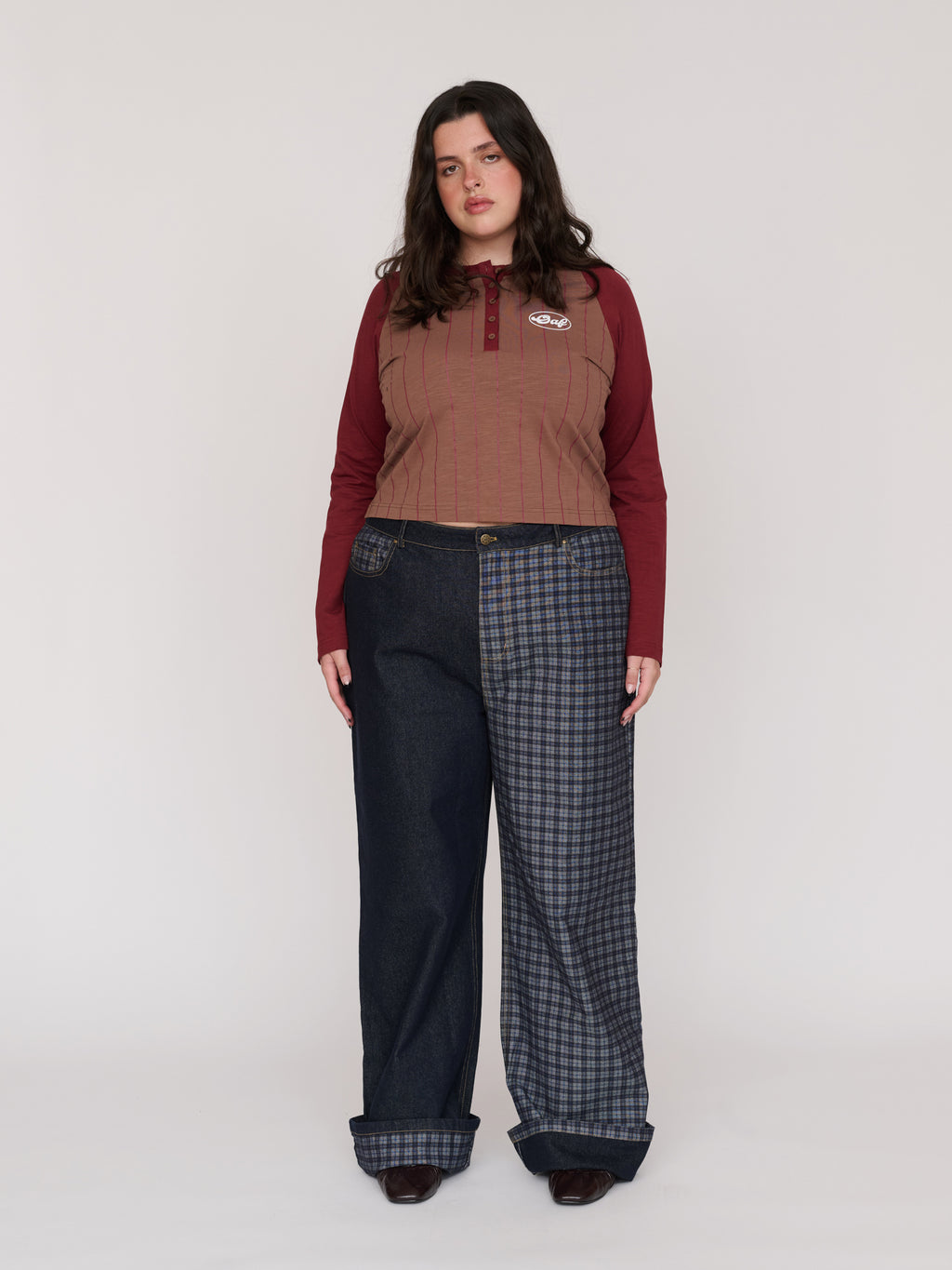 collection-curve, model:Bella wears size 38 and is 5’10”, collection-curve-bottoms