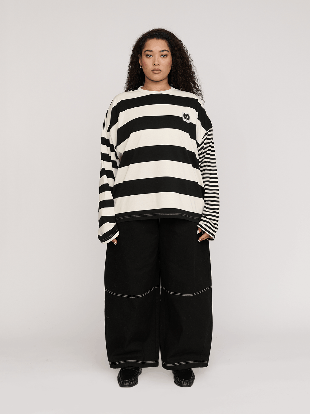 model:Zaynab wears size XXL and is 5’8”