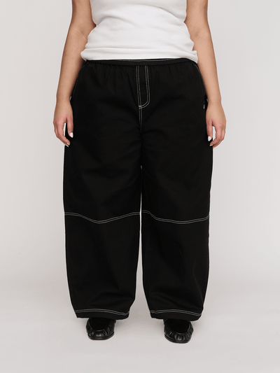 collection-curve, model:Zaynab wears size XXL and is 5’8”