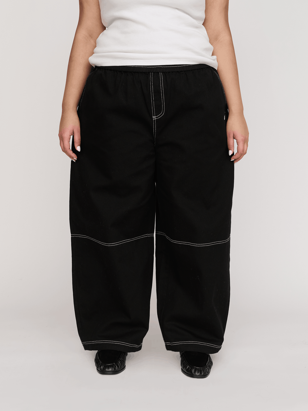 collection-curve, model:Zaynab wears size XXL and is 5’8”