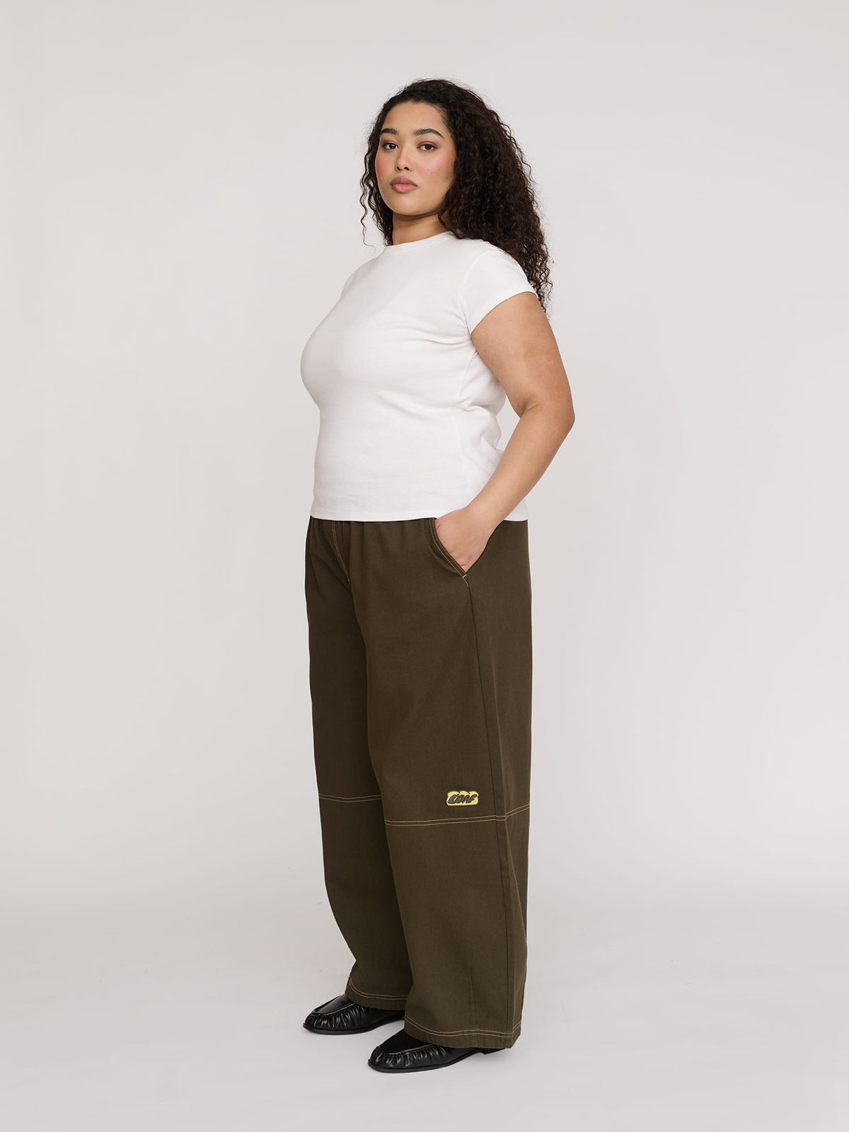model:Zaynab wears size XXL and is 5’8”