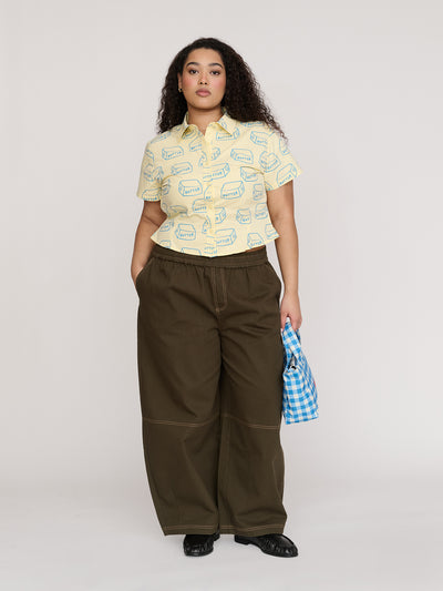 model:Zaynab wears size 18 and is 5’8”