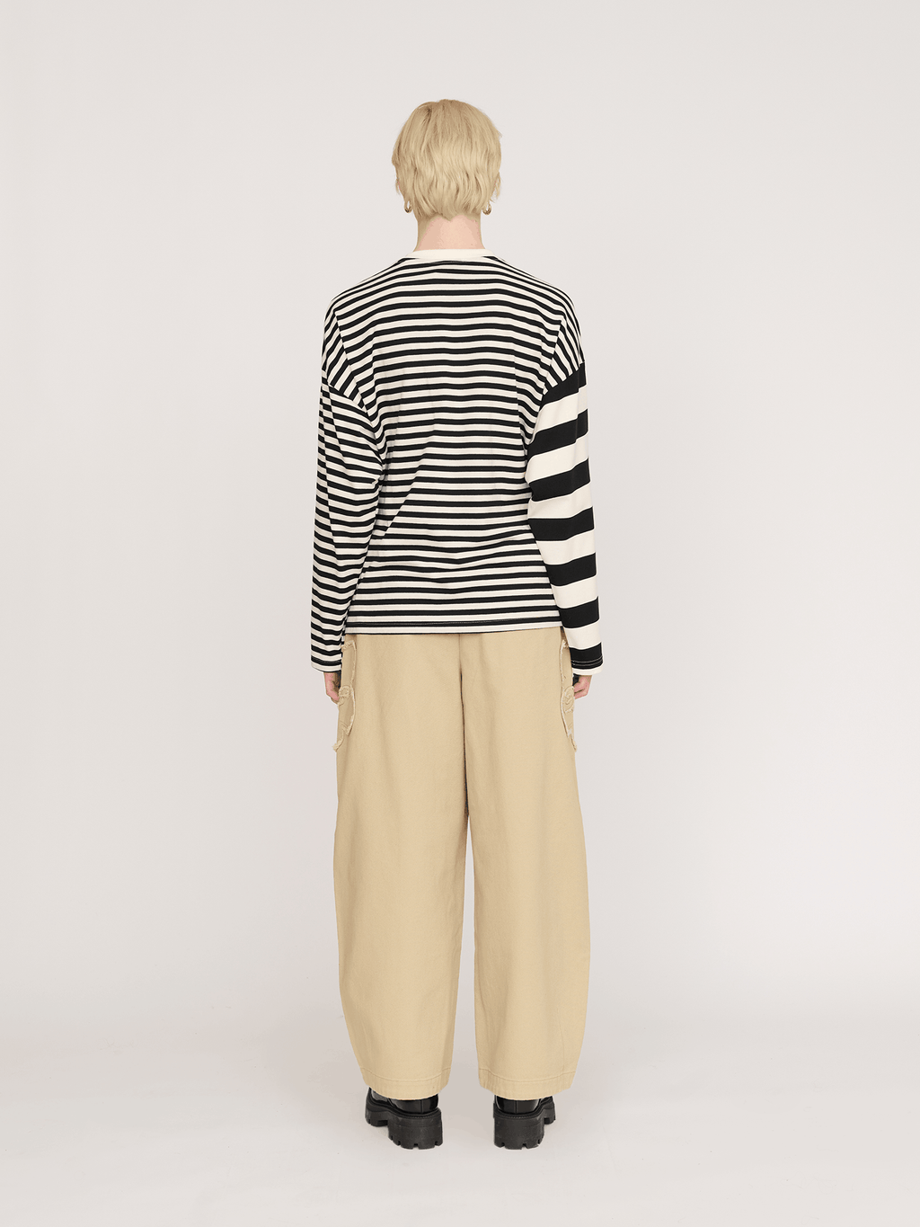 model:Emmie wears size S and is 5’6”