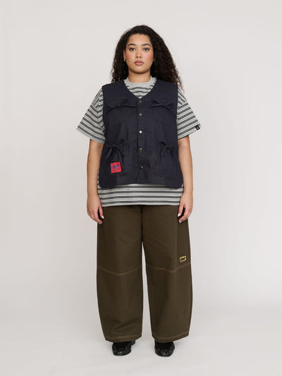 model:Zaynab wears size XXL and is 5’8”