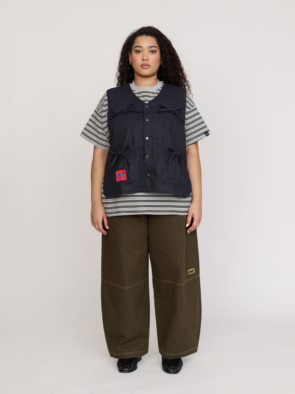 model:Zaynab wears size XXL and is 5’8”