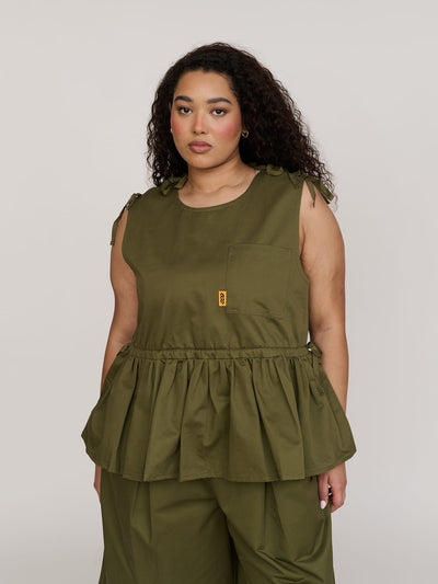  model:Zaynab wears size XXL and is 5’8”